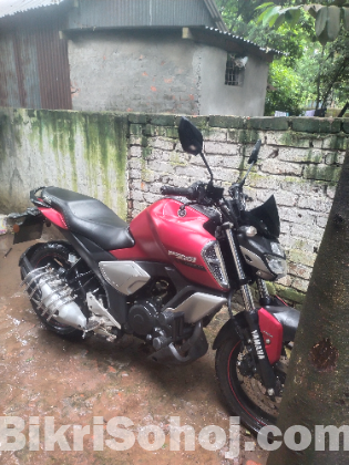 Yamaha Fzs v 3 Deluxe Bs 6